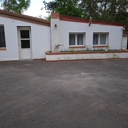 Agréable maison entre Zoo et Châteaux Le Controis-en-Sologne Exterior foto