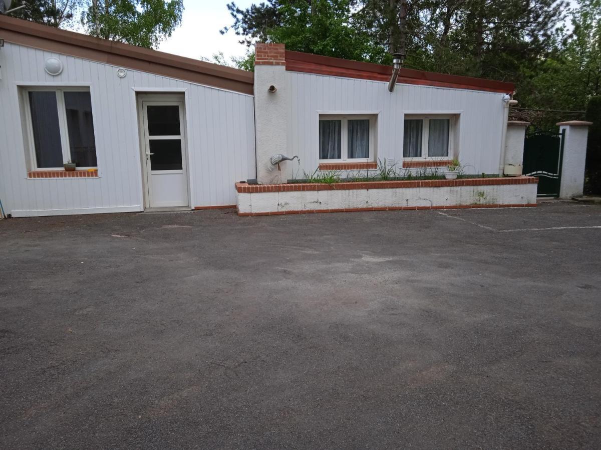 Agréable maison entre Zoo et Châteaux Le Controis-en-Sologne Exterior foto